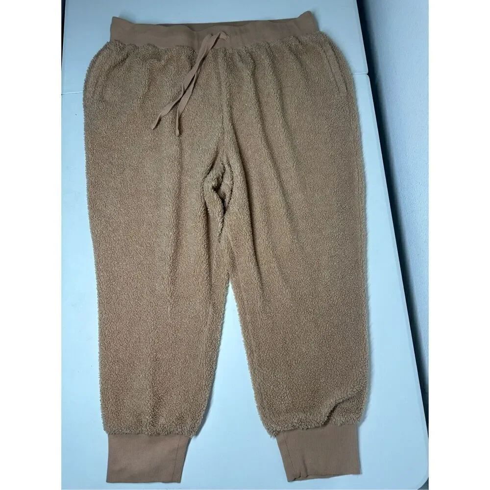 Fabletics Women’s Fleece Joggers Sweatpants Beige Size 3X